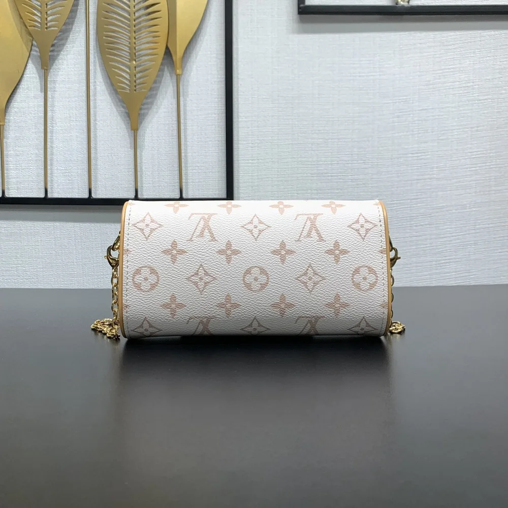Louis Vuitton Pochette Camille